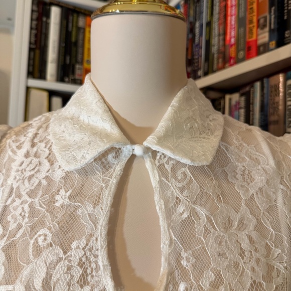 o.p.t. Lace Dress White Maxi Size 6 Puff Sleeve Delicate Bows Keyhole Collar - Picture 5 of 8